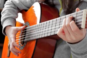 Gitarre Spielen für Mittelstüfeler